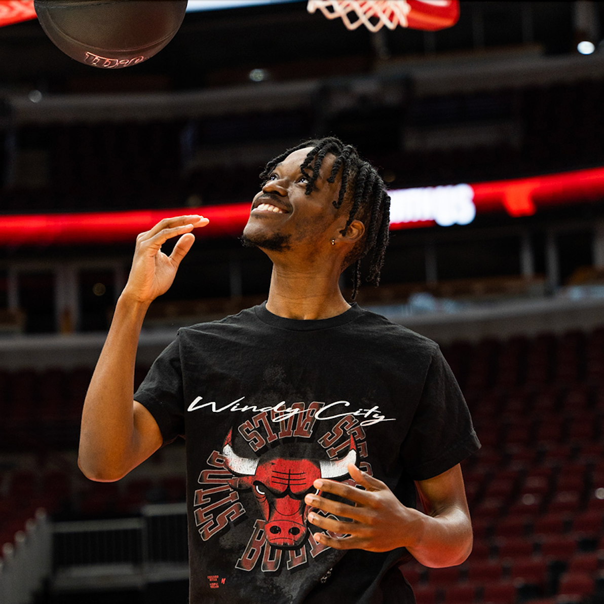 KOT4Q x Bulls Windy City T-shirt